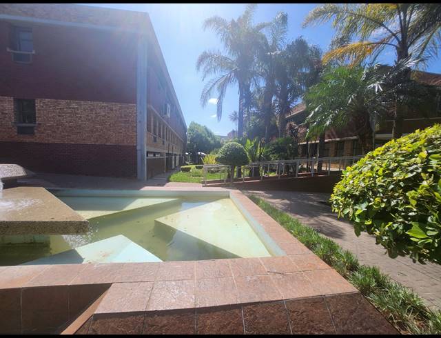686M² OFFICE TO LET IN RANDJESPARK
